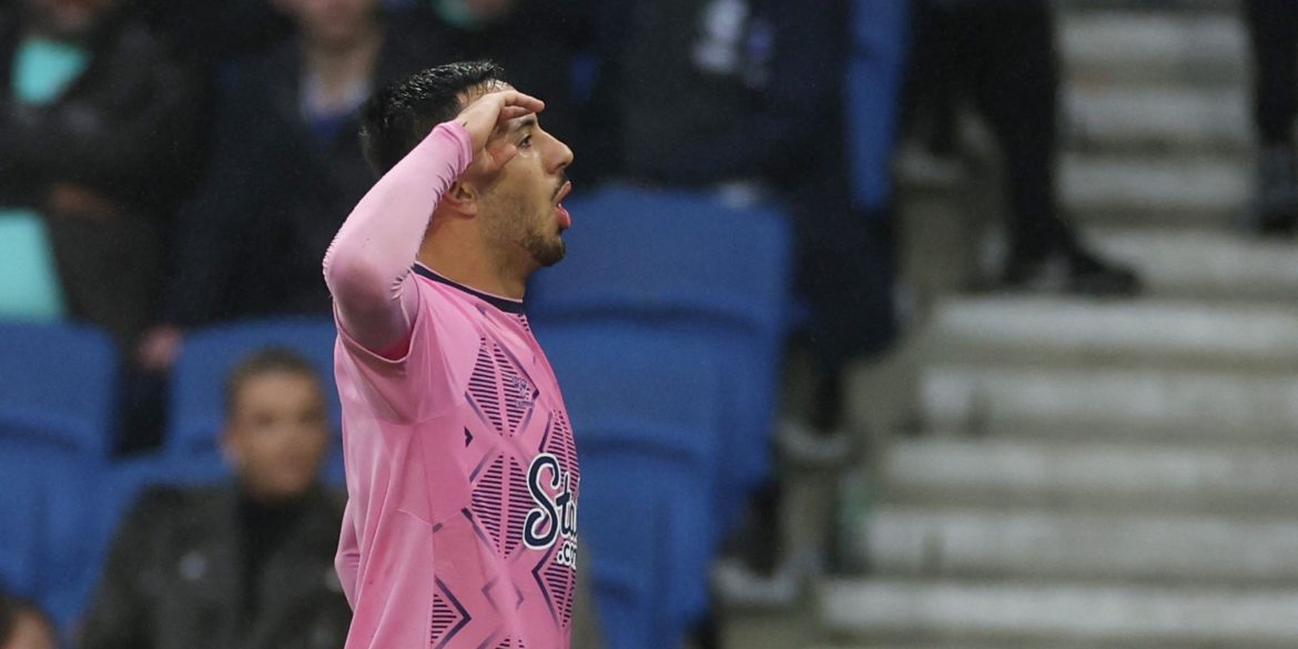 Everton send first contract proposal to sign "sublime" new McNeil upgrade