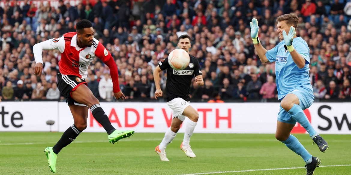 Man Utd make move for "exciting" £34m midfielder after De Ligt and Mazraoui